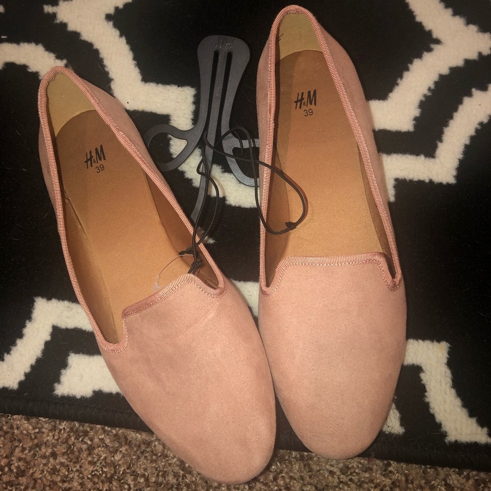 H&M Flats